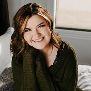 Meet your Posher, Cora